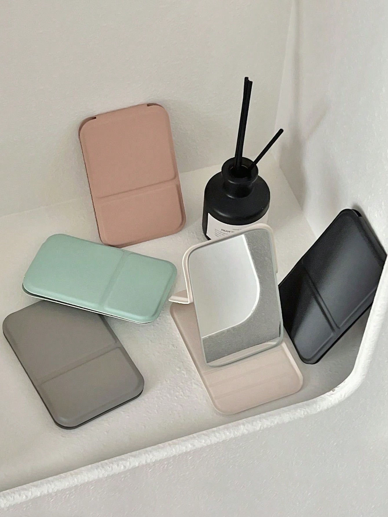 Portable Folding Mini Makeup M - огляд і ціна Makeup